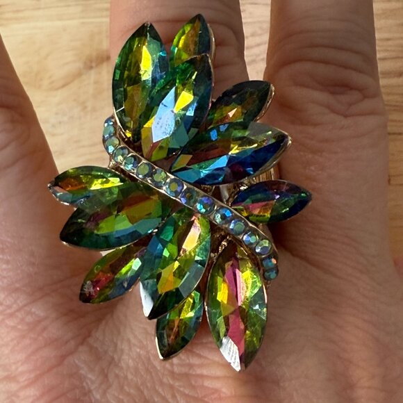 Vine Marquis Stone Aurora Borealis Green Stretch Statement Ring Size 7-8 - Picture 5 of 13
